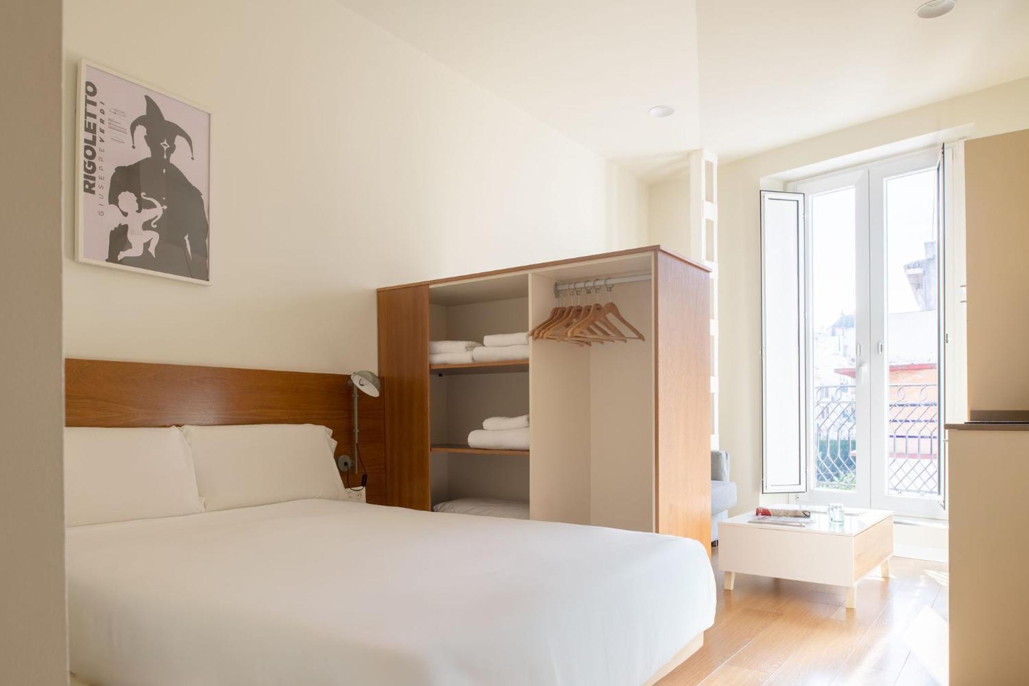 Opera Apartments Alameda Севилья Экстерьер фото