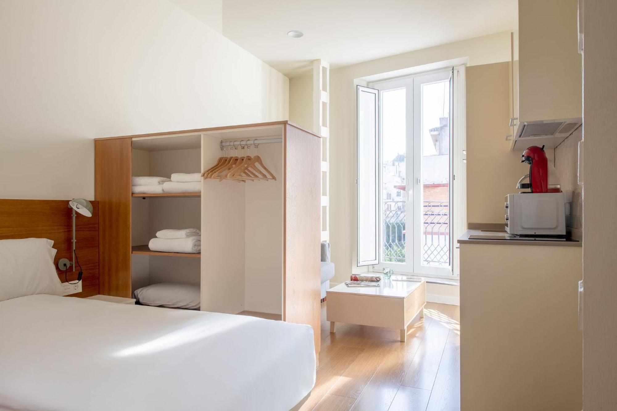 Opera Apartments Alameda Севилья Экстерьер фото