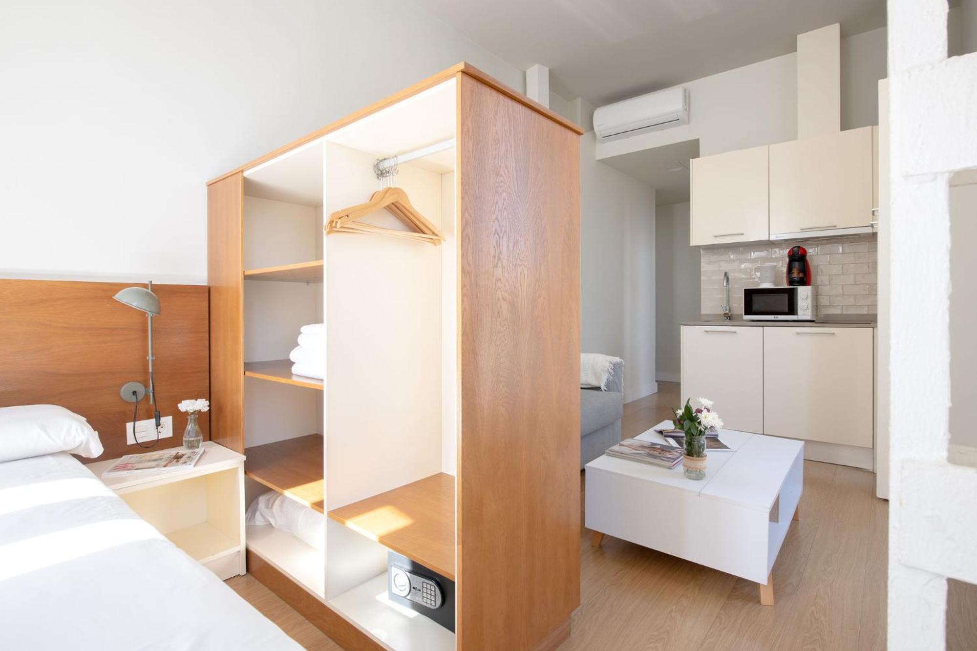 Opera Apartments Alameda Севилья Экстерьер фото